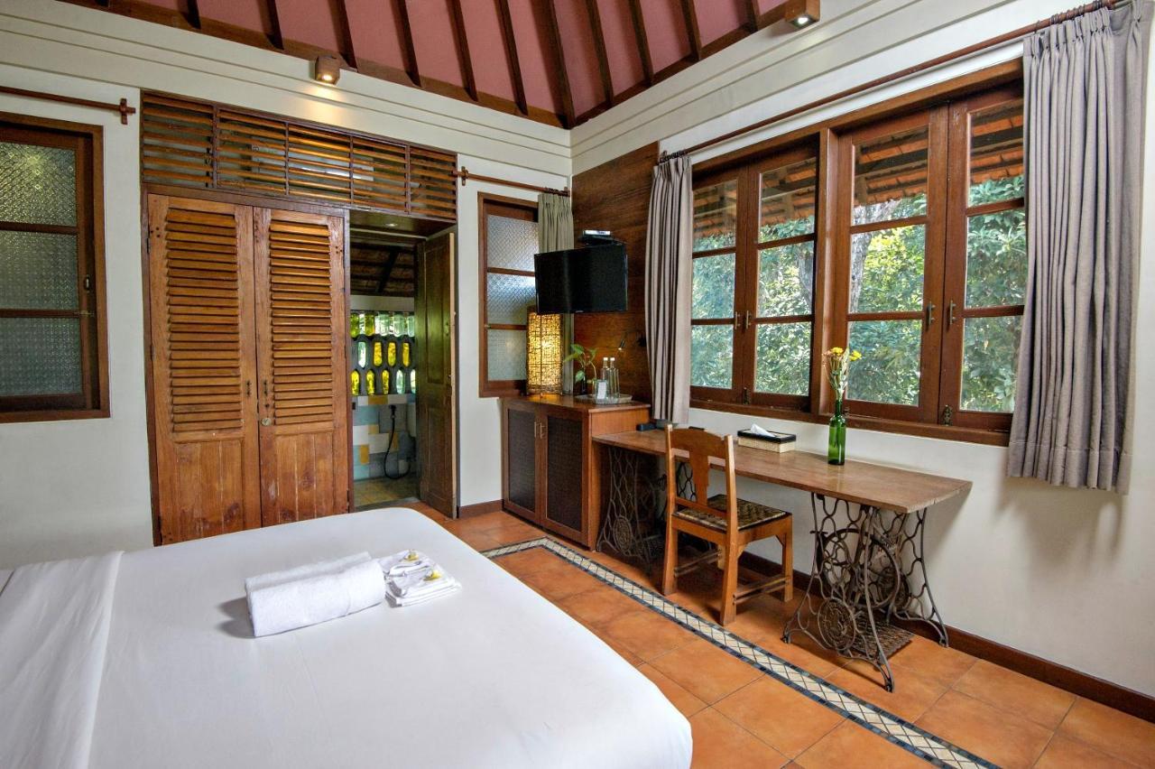 Omah Apik Hotel Ubud Exterior foto