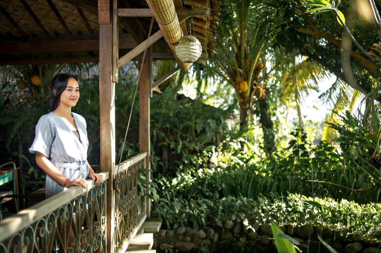 Omah Apik Hotel Ubud Exterior foto