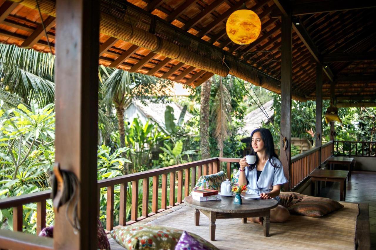Omah Apik Hotel Ubud Exterior foto